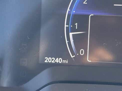 Used 2026 Toyota Corolla LE FWD image 12