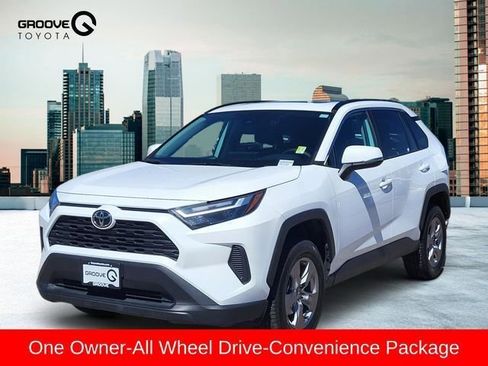 Used 2024 Toyota RAV4 XLE w/ Convenience Package image 1