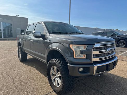 Used 2015 Ford F150 Platinum w/ Equipment Group 701A Luxury AWD/4WD image 3