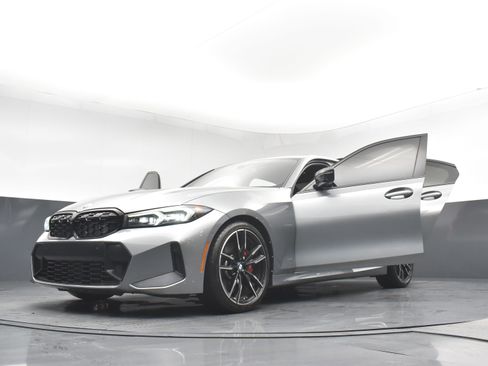 Used 2023 BMW M340i w/ Premium Package image 34