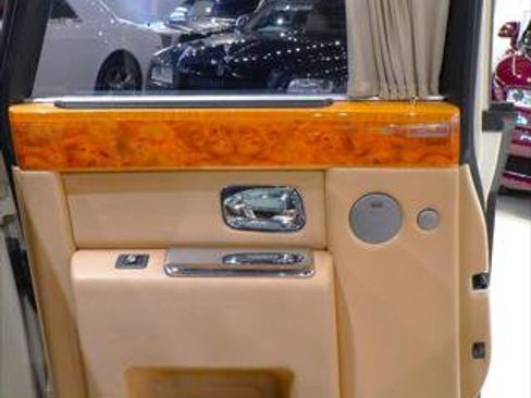 Used 2009 Rolls-Royce Phantom Sedan image 22