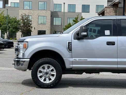 Used 2022 Ford F350 XLT w/ Camper Package AWD/4WD image 12
