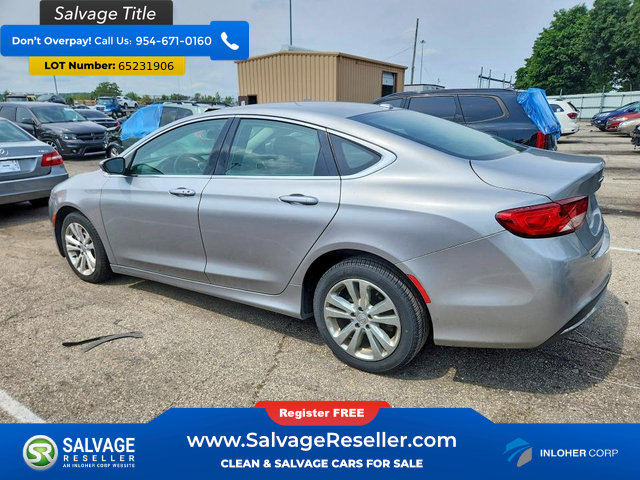 Used 2015 Chrysler 200 Limited w/ Convenience Group FWD image 3