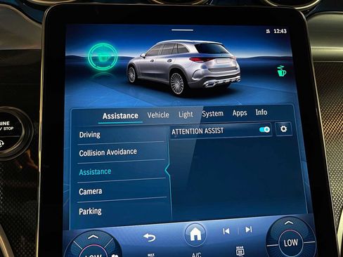 Certified 2026 Mercedes-Benz GLC 300 4MATIC image 36