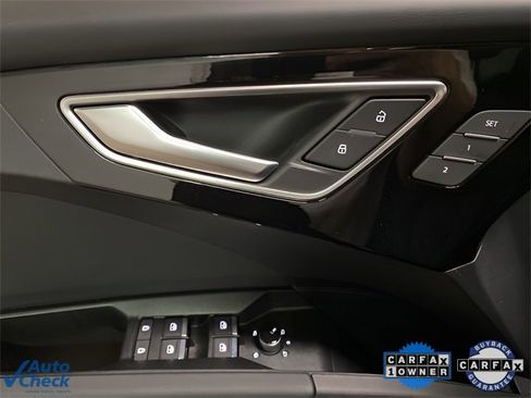 Used 2024 Audi Q4 e-tron Premium Plus image 30