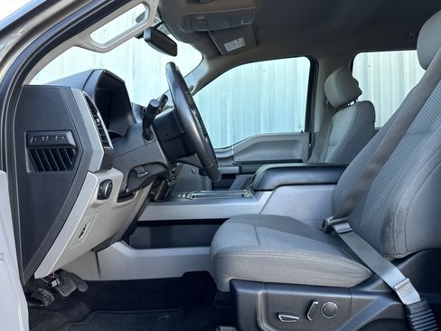 Used 2017 Ford F150 XLT w/ Equipment Group 302A Luxury image 20