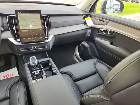 New 2026 Volvo XC90 B6 Ultra w/ Protection Package image 12