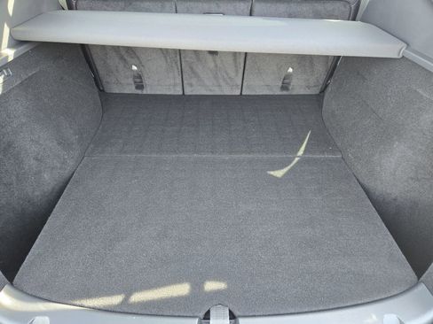 Used 2024 Tesla Model Y Long Range image 31