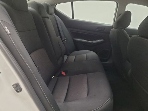 Used 2025 Nissan Altima 2.5 SV FWD image 19