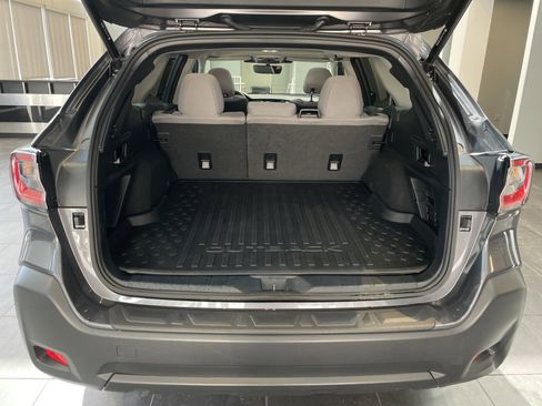 Used 2025 Subaru Outback Premium w/ Popular Package #1A image 37