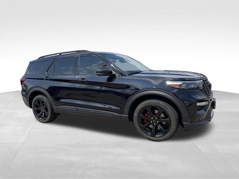 Used 2023 Ford Explorer ST w/ Equipment Group 401A AWD/4WD image 2