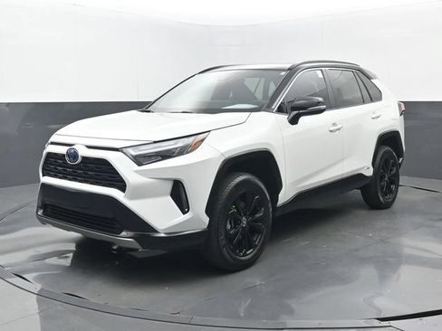 Used 2023 Toyota RAV4 XSE w/ XSE Grade Weather Package AWD/4WD image 25