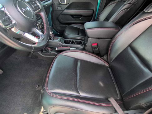 Used 2020 Jeep Wrangler Unlimited Rubicon AWD/4WD image 16