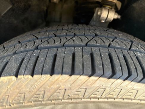 Used 2019 Jaguar F-PACE Prestige image 34