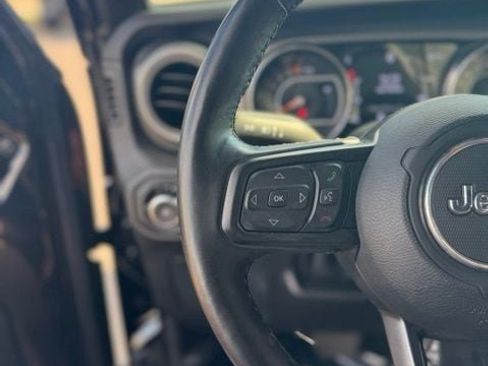 Used 2021 Jeep Wrangler Unlimited Sport AWD/4WD image 17
