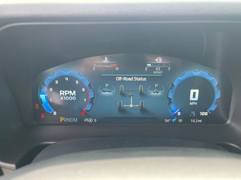 New 2025 Ford Bronco Outer Banks w/ Sasquatch Package image 13