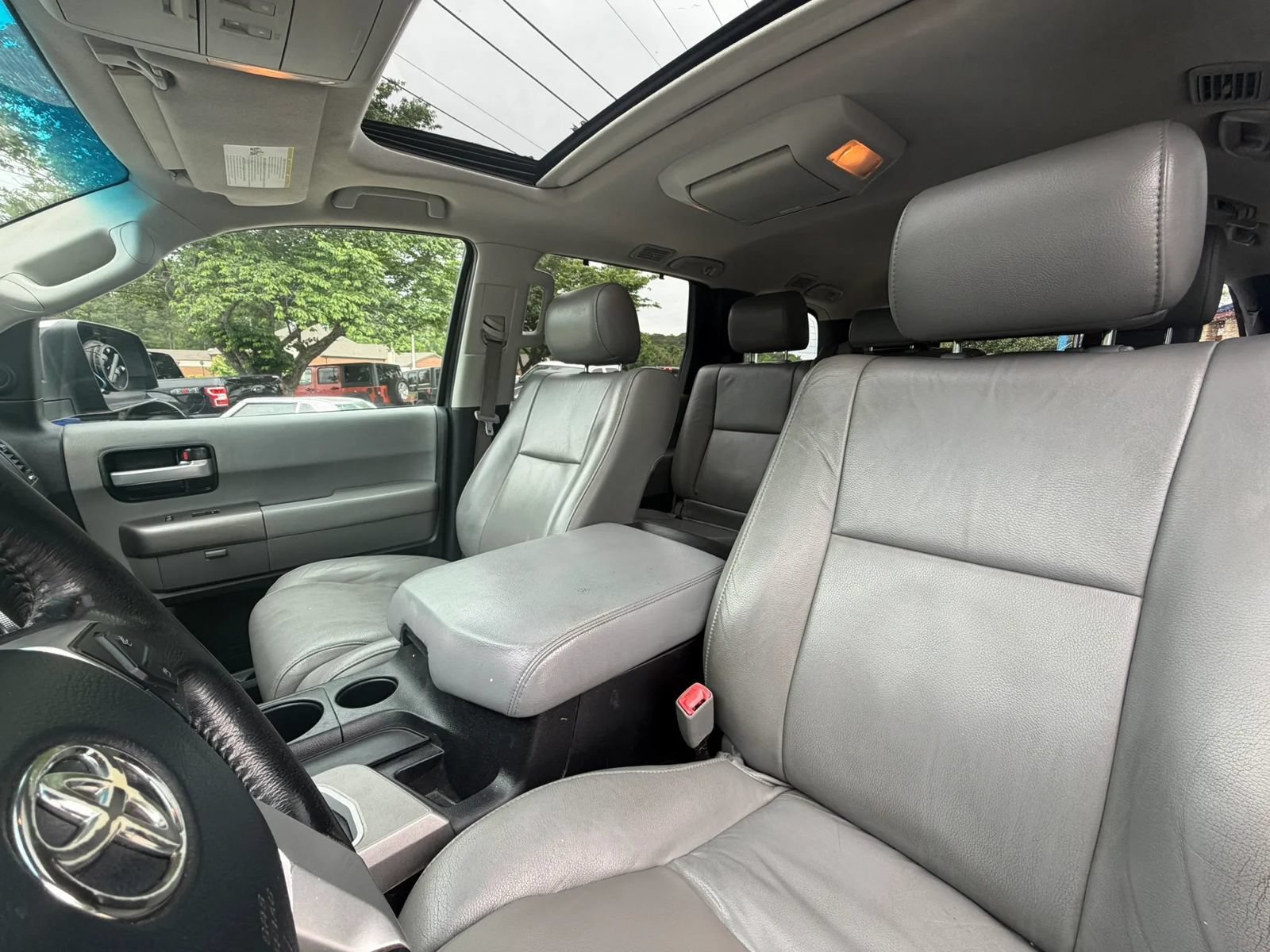 Used 2014 Toyota Sequoia Limited AWD/4WD image 6