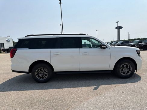 New 2026 Ford Expedition Max Active AWD/4WD image 2