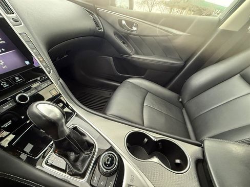 Used 2015 INFINITI Q50 Premium w/ Navigation Package image 24