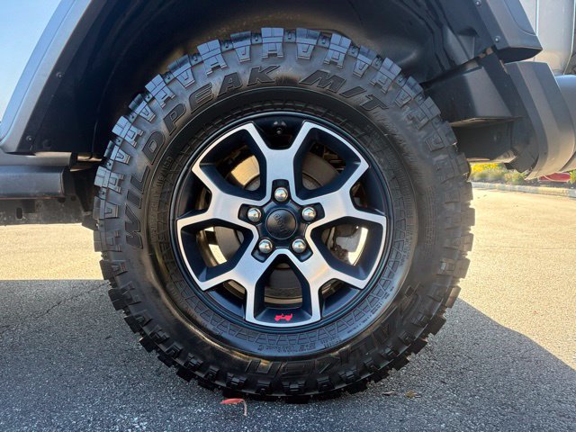 Used 2019 Jeep Wrangler Unlimited Rubicon w/ Cold Weather Group AWD/4WD image 15