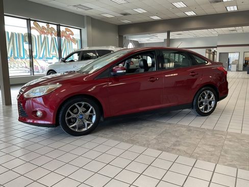Used 2013 Ford Focus SE image 3
