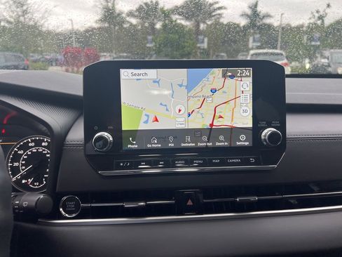 Used 2024 Mitsubishi Outlander FWD image 38