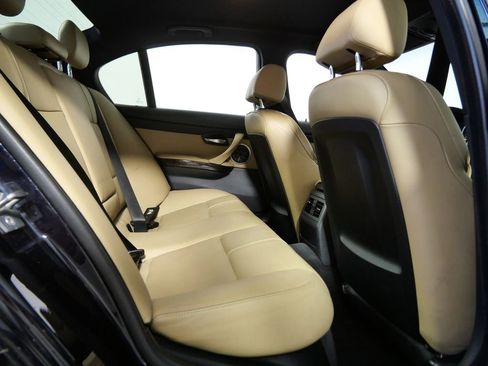 Used 2009 BMW M3 Sedan RWD image 12
