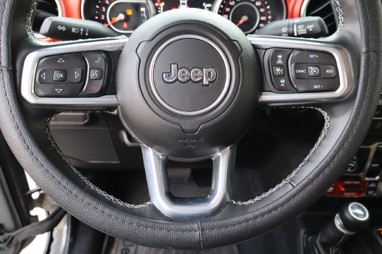 Used 2022 Jeep Gladiator Rubicon w/ LED Lighting Group AWD/4WD image 11