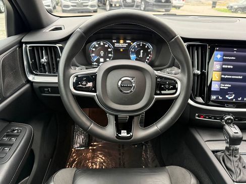 Used 2019 Volvo S60 T5 R-Design FWD image 38