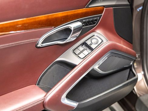 Used 2015 Porsche 911 4 Coupe image 37