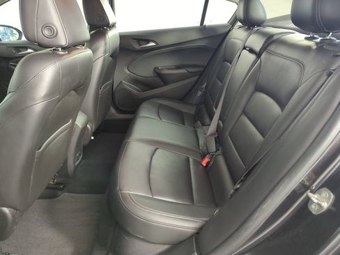 Used 2017 Chevrolet Cruze Premier FWD image 27