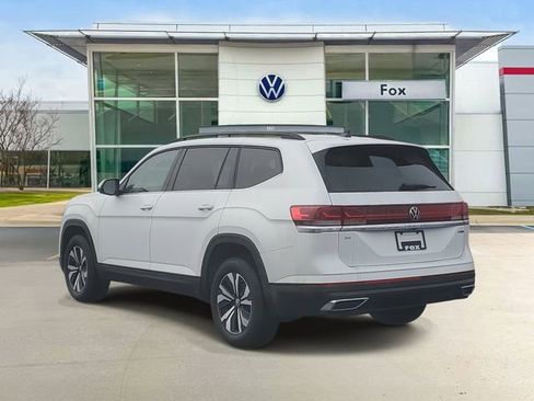 New 2026 Volkswagen Atlas SE image 3