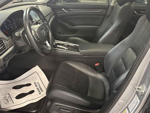 Used 2018 Honda Accord Touring image 27