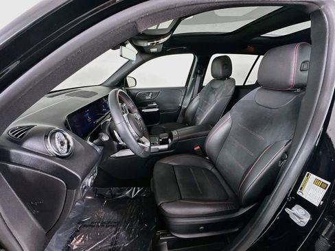 Certified 2023 Mercedes-Benz GLB 250 image 19