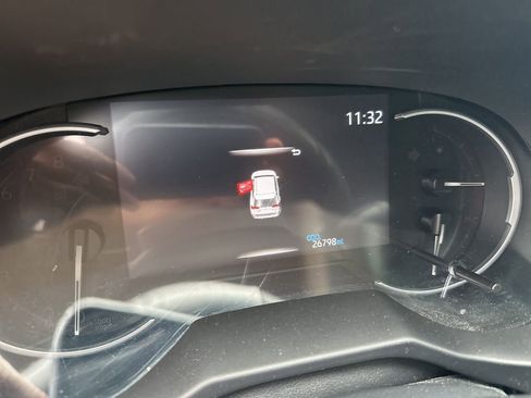 Used 2025 Toyota RAV4 LE FWD image 4