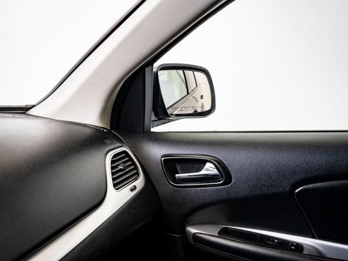 Used 2018 Dodge Journey SE w/ Popular Equipment Group image 30