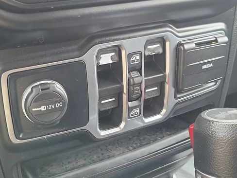Used 2022 Jeep Wrangler Unlimited Sport AWD/4WD image 21