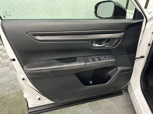 Used 2025 Honda CR-V Sport image 11
