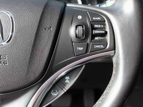 Used 2017 Acura MDX FWD image 18