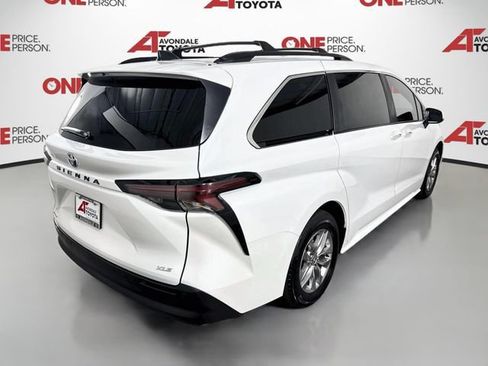 Certified 2025 Toyota Sienna XLE w/ XLE Plus Package AWD/4WD image 8