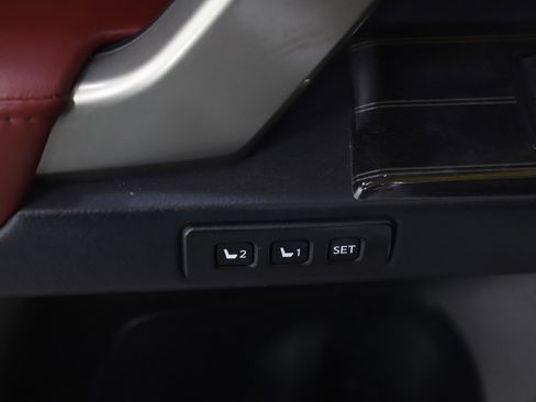 Used 2021 Lexus GX 460 Premium w/ Premium Package image 27