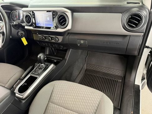 Used 2023 Toyota Tacoma SR5 w/ SR5 Appearance Package RWD image 17
