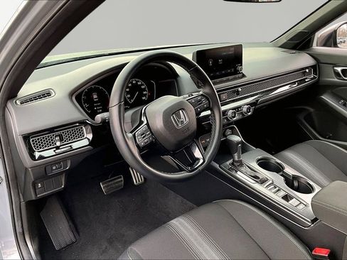 Used 2025 Honda Civic Sport image 12