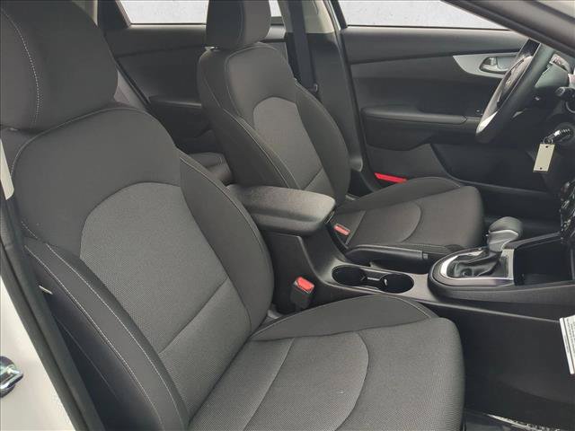 Used 2024 Kia Forte LXS FWD image 19