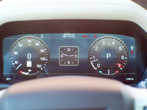 Used 2022 Land Rover Defender 90 S image 29