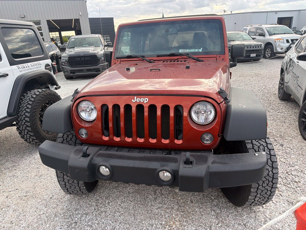 Used 2014 Jeep Wrangler Unlimited Rubicon w/ Dual Top Group AWD/4WD image 3