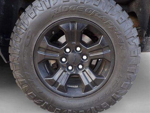 Used 2017 Chevrolet Silverado 1500 LTZ Z71 w/ Midnight Edition image 7