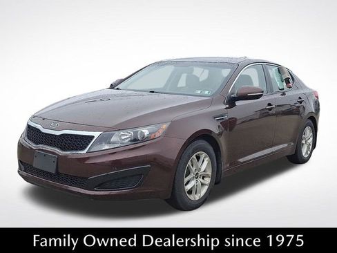 Used 2011 Kia Optima LX w/ Convenience Pkg image 3