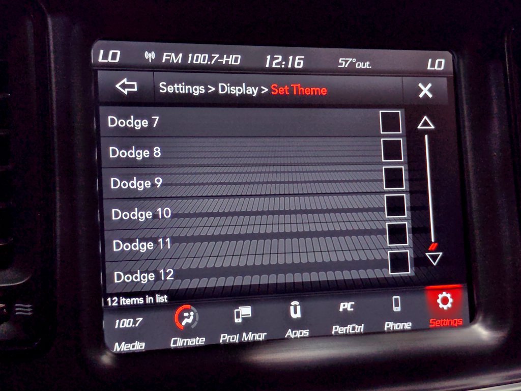 Used 2018 Dodge Challenger R/T Scat Pack RWD image 43