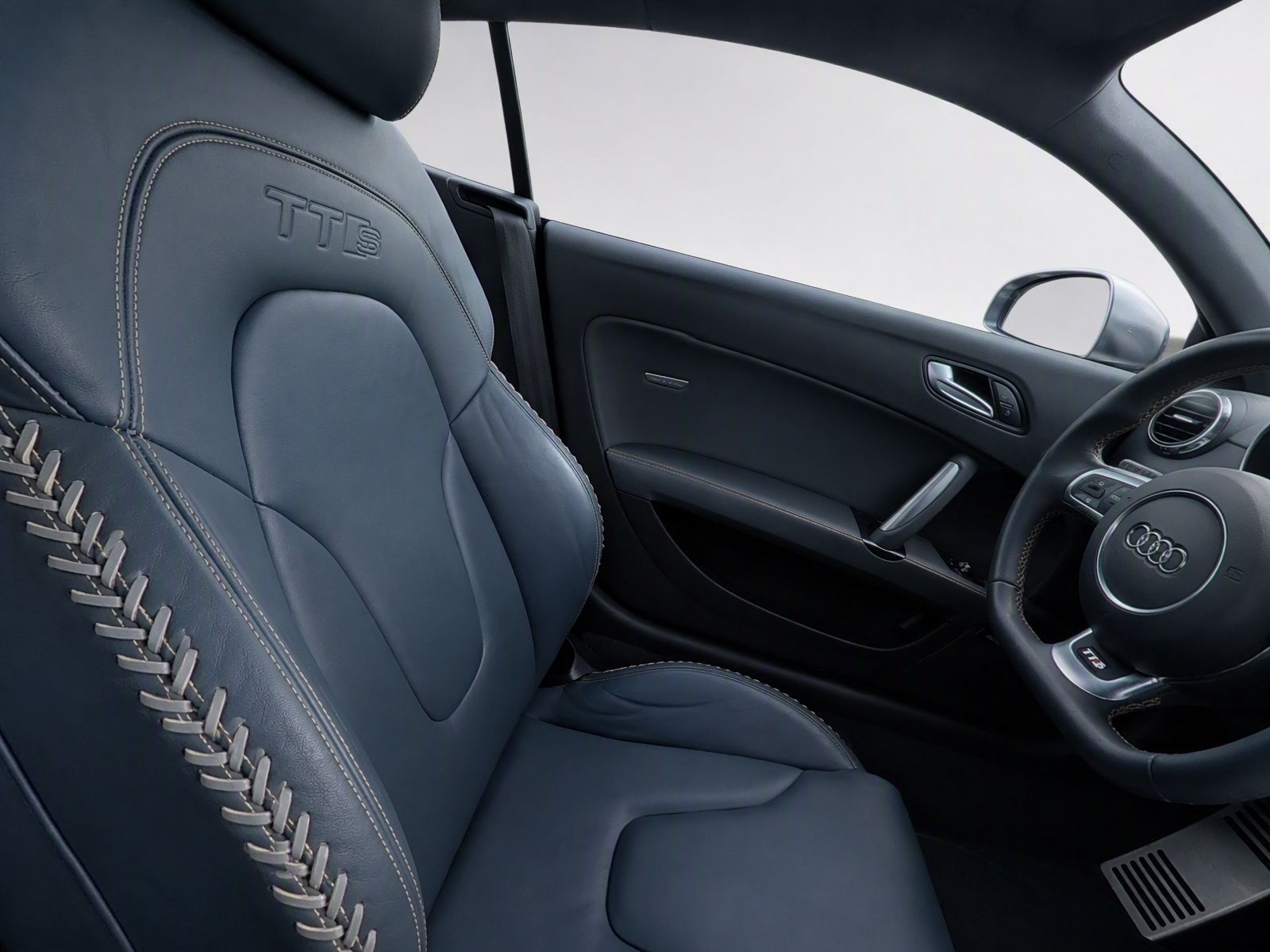 Used 2015 Audi TTS 2.0T Coupe w/ Competition Package AWD/4WD image 14